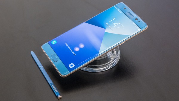 Глава Samsung Electronics America принес извинения за взрывающиеся Samsung Galaxy Note7