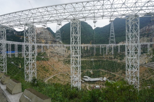 Китай открыл Небесный глаз. Сегодня начал работу крупнейший в мире радиотелескоп - 5