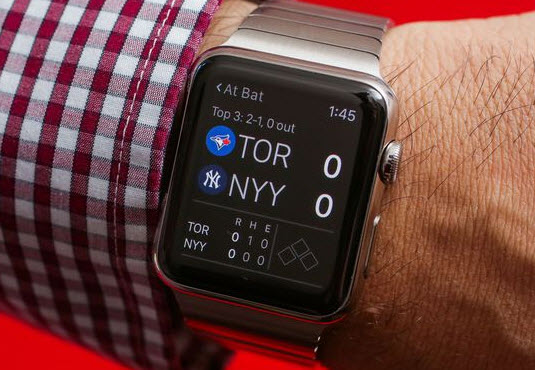 Apple принадлежит треть рынка умных часов США и Европы