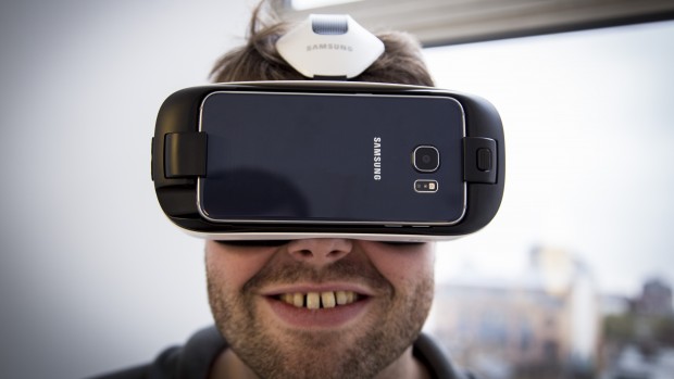 Приложение Oculus может вызывать перегрев смартфонов Samsung Galaxy S7 и Galaxy S7 Edge