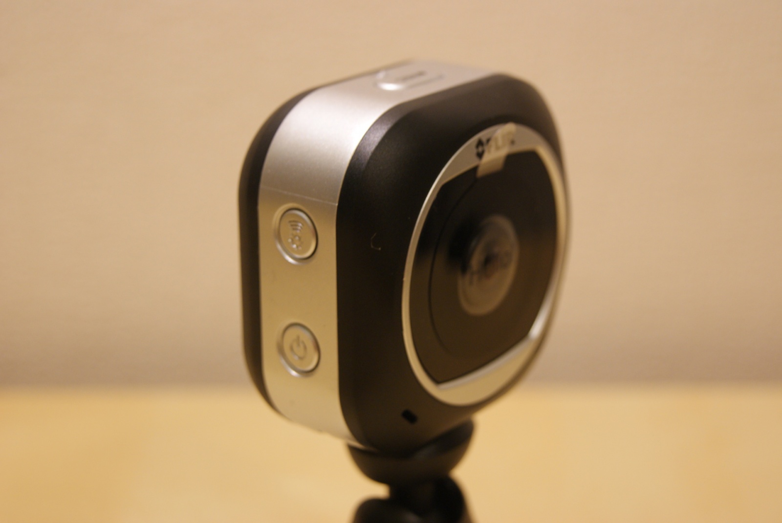 HD-камера наблюдения для дома: FlirFX - 6