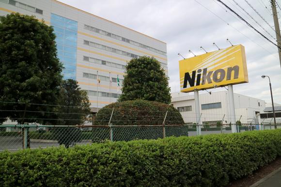 Каждый десятый сотрудник Nikon в Японии будет уволен