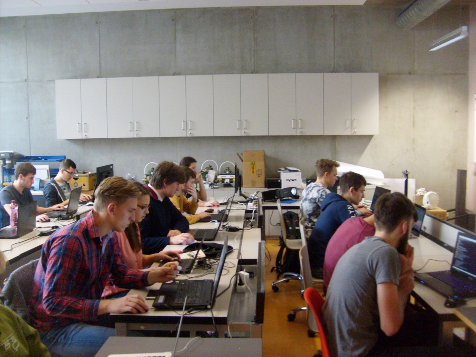 ROS Workshop 2016: разбор задачи безопасного управления роботом - 1 image