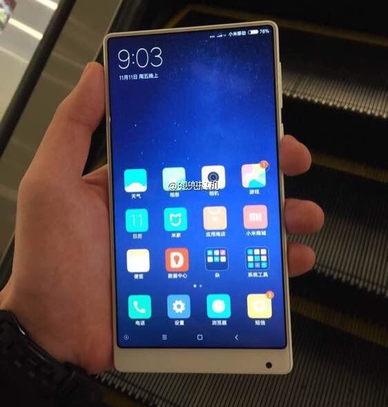 Опубликованы фотографии смартфона Xiaomi Mi Mix в белом цвете