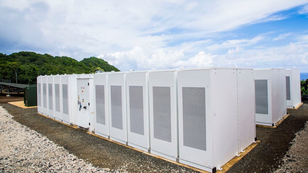 Tesla и SolarCity обеспечили энергией целый остров - 3