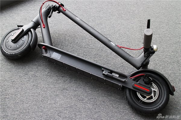 Xiaomi Mi Electric Scooter