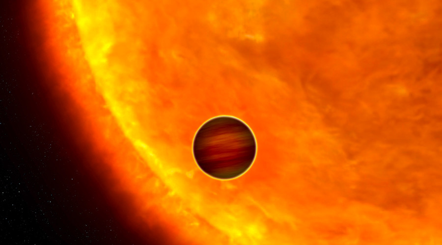 Астрономы обнаружили звезду, поглотившую часть своих планет - 1
