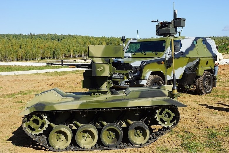 Российские боевые наземные роботы - 35