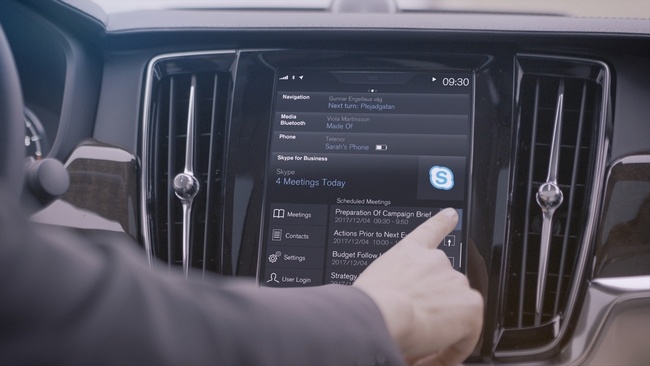 В мультимедийных системах автомобилей Volvo появятся Skype и Cortana