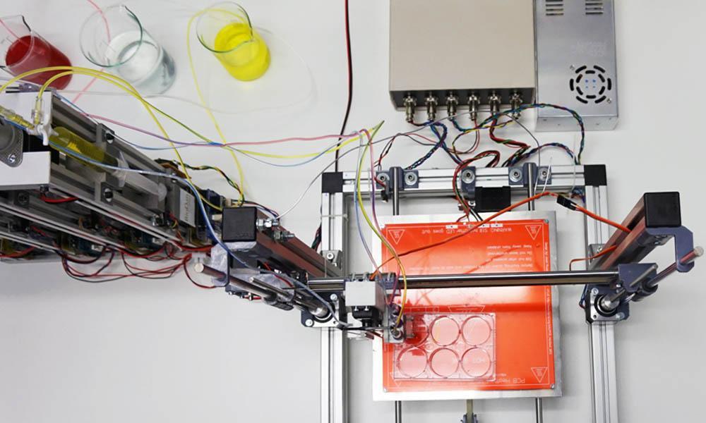 3D-принтер на Arduino печатает функциональную человеческую кожу - 1