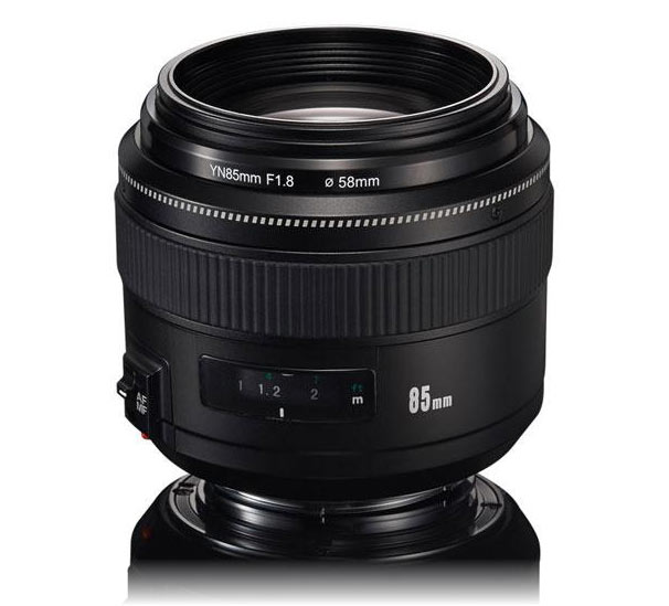 Полнокадровый объектив YN85mm F1.8 стоит $256