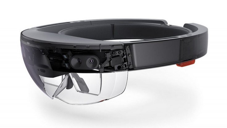 Microsoft обновит HoloLens только через пару лет