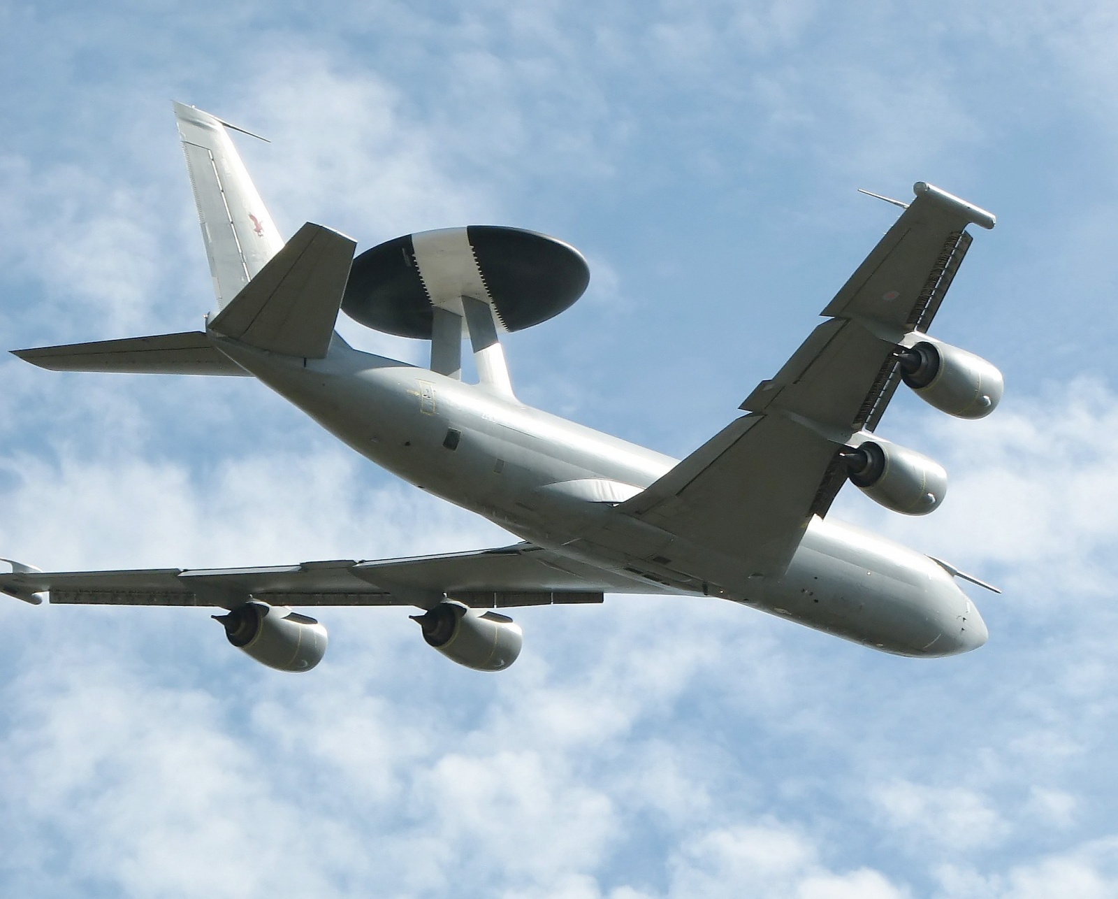 В новых компьютерах самолетов-радаров E-3G ВВС США нашли уязвимости - 1