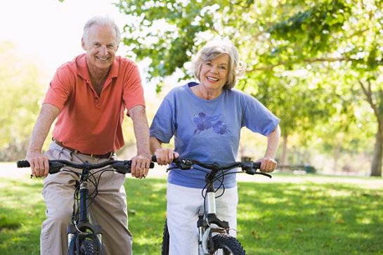 Пожилым людям лучше быть физически активными