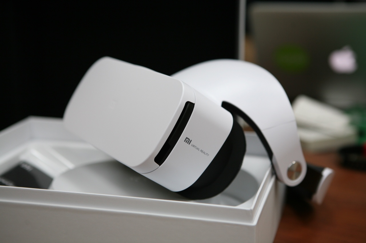 Гарнитура Xiaomi VR 2: Samsung Gear VR, но вдвое дешевле - 1