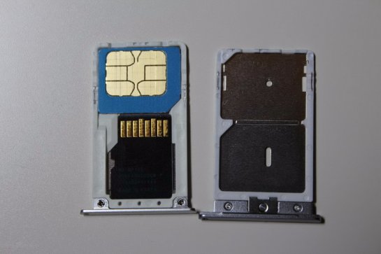 Как поставить в один слот две SIM-карты и microSD