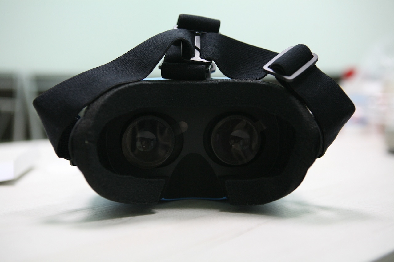 «ВиАр-ки» на подарки: смотрим на очки виртуальной реальности в пределах тысячи с небольшим - 42
