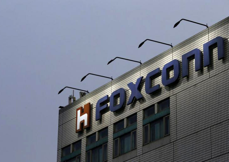 Помимо SoftBank, Foxconn может призвать в союзники Apple