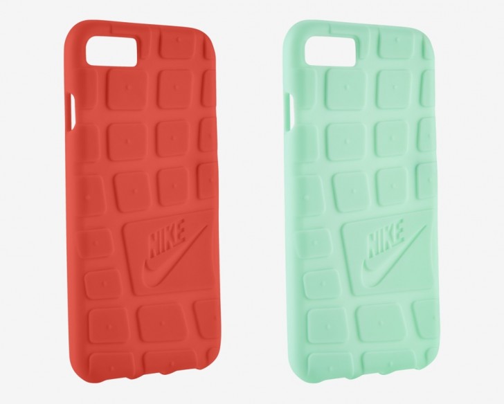 Чехлы Nike Air Force 1 и Roshe предназначены для смартфонов Apple iPhone 7