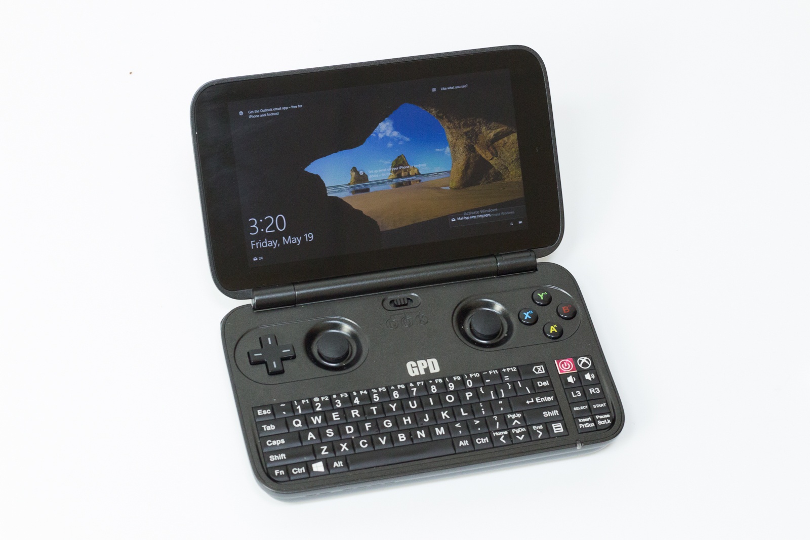 GPD Win — исследуем миниатюрный ноутбук с диагональю 5.5", предназначенный для игр и эмуляторов - 1