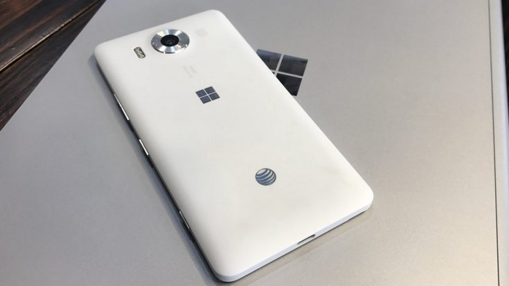 Microsoft может вернуть Windows 10 Mobile на потребительский рынок