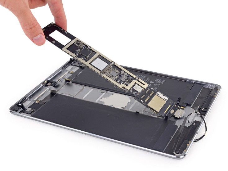 Новый  Apple iPad Pro заработал у iFixit лишь два балла