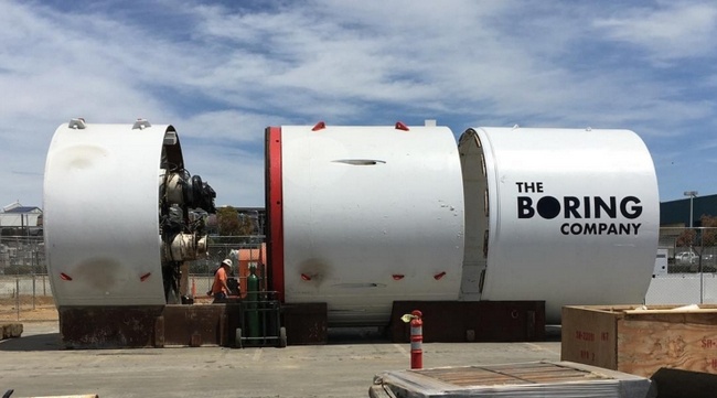 Бурильная машина Godot Илона Маска уже проложила первую часть тоннеля под Лос-Анджелесом