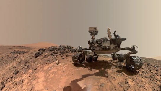 Граждан Земли все еще захватывают удивительные образы Марса