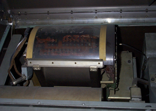 Первые персональные вычислительные машины: LPG-30, Bendix G-15 - 8