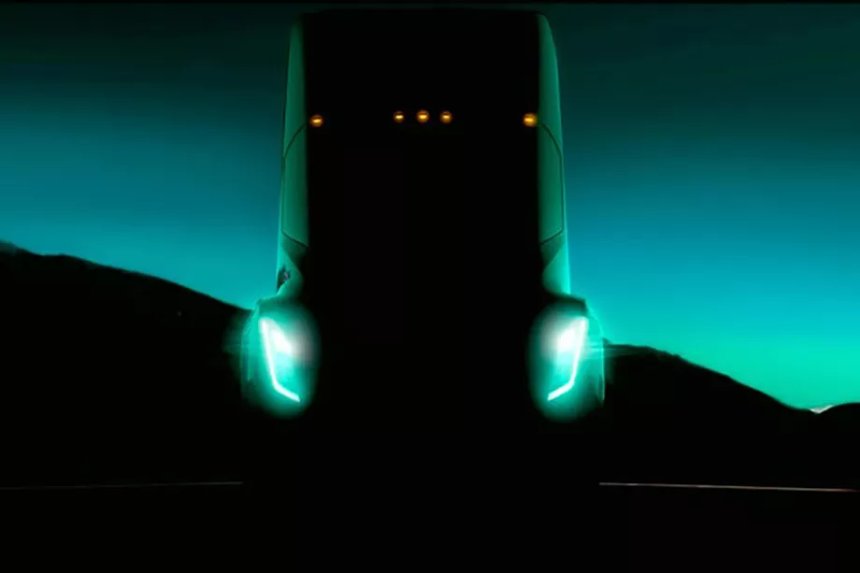 Электрический полуприцеп Tesla будет проезжать от 200 до 300 миль за один заряд