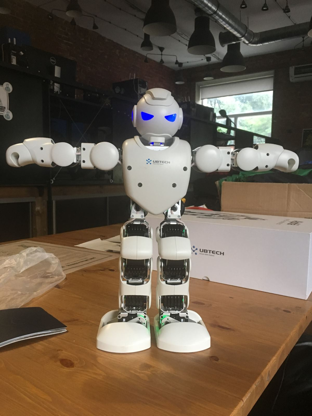 UBTECH Alpha1 Pro — программируемый робот для детей от 8 до 150 - 4