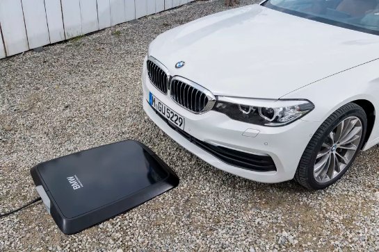 BMW создаст специальную панель для беспроводной зарядки вашего автомобиля