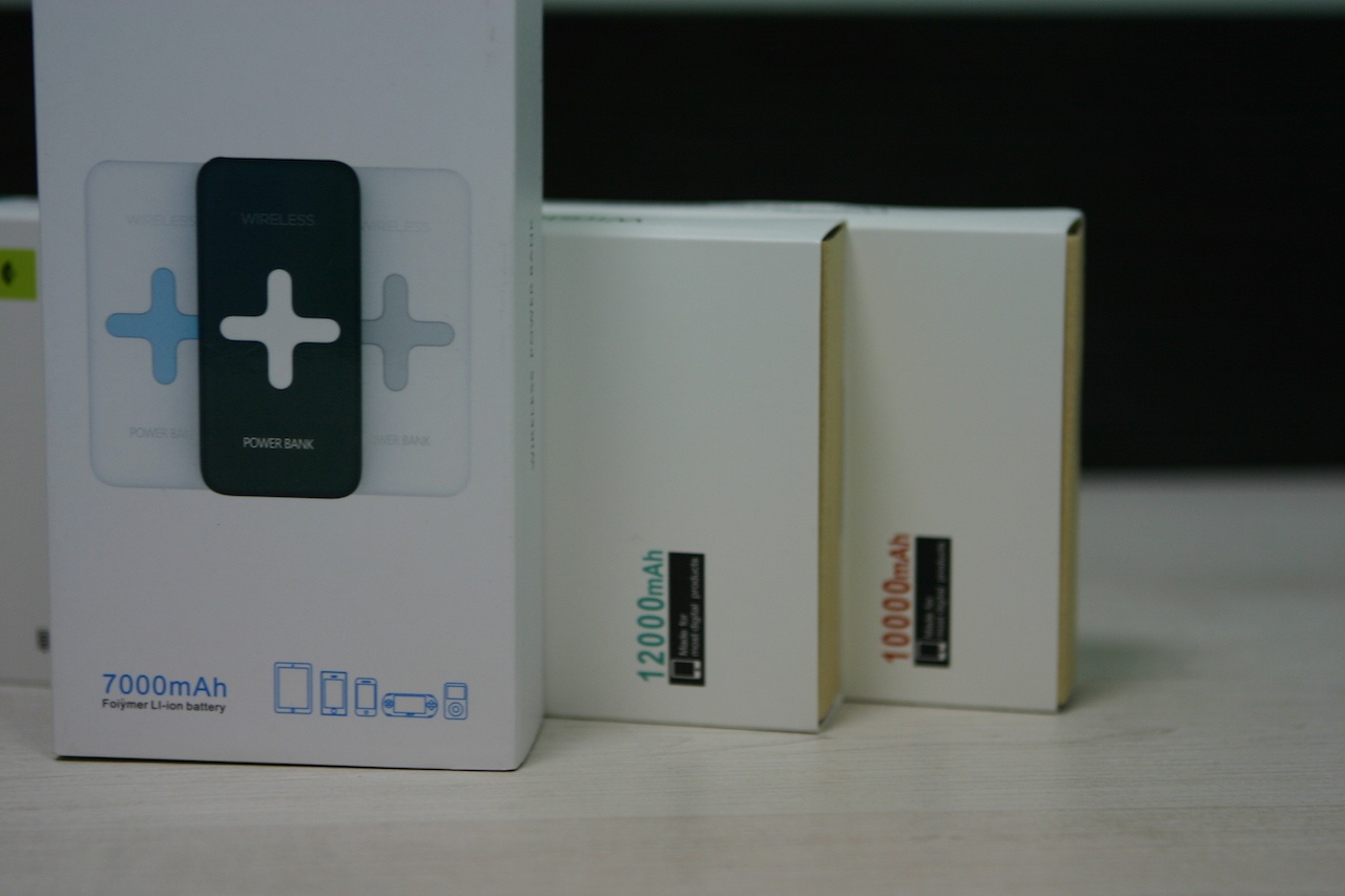 PowerBank Okira с беспроводной зарядкой одновременно будет заряжать до 3 устройств - 2