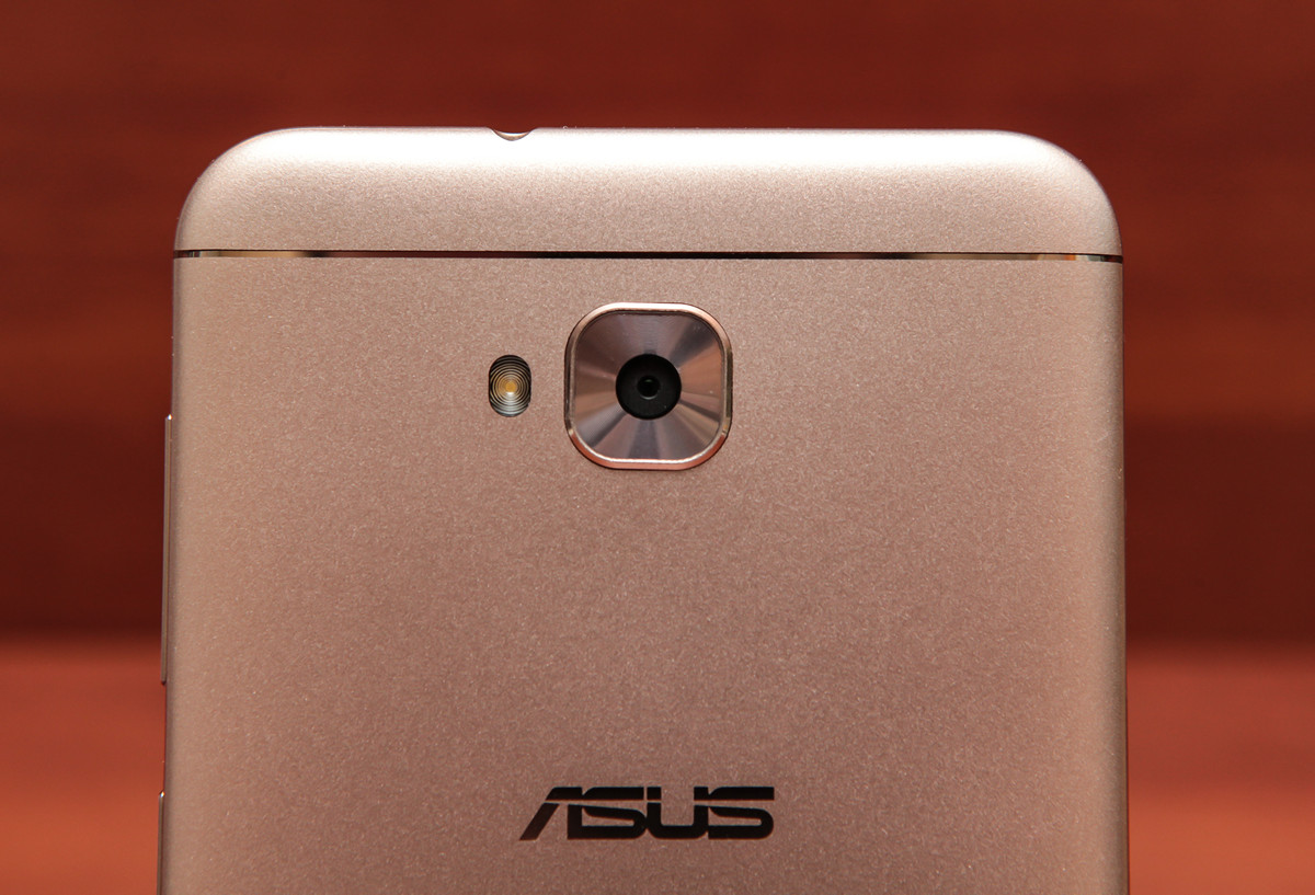 Обзор смартфона ASUS ZenFone 4 Selfie - 16