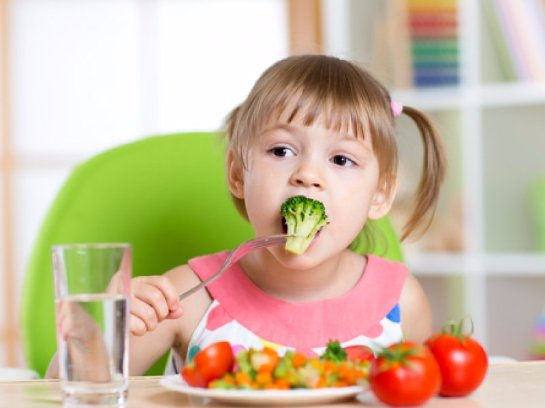 Ученые рассказали, что дети вегетарианцев страдают от различных зависимостей