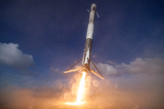 Watch SpaceX запустит свою первую из двух ракет Falcon 9 на этой неделе