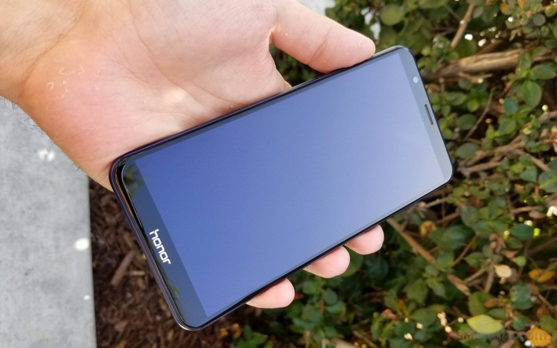 Huawei Honor 7X доступен со 128 ГБ памяти