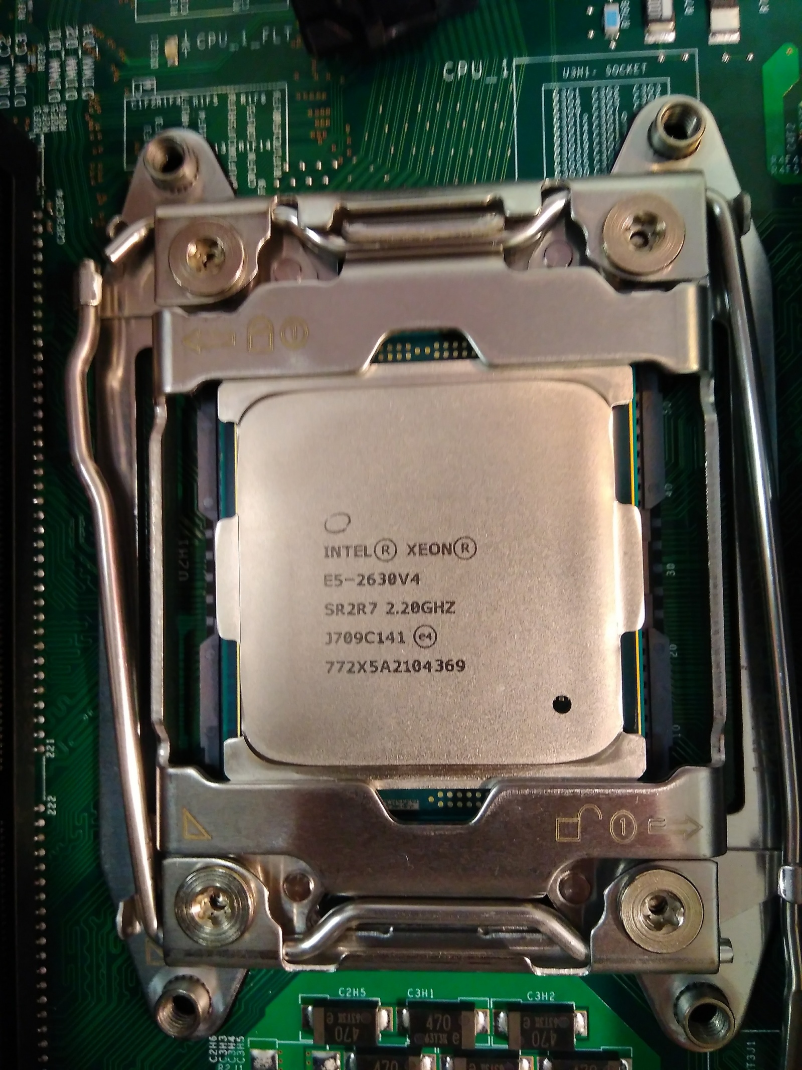 Покупка современного сервера Intel c NVMe P4800X - 6
