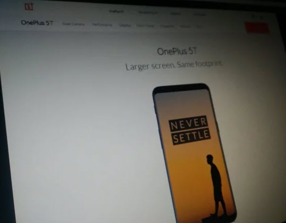 Смартфон OnePlus 5T на официальных изображениях напоминает Samsung Galaxy S8