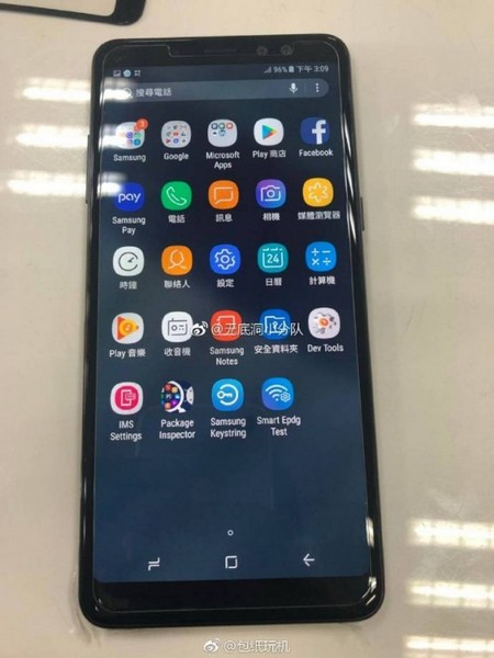 Смартфон Galaxy A8+ предстал на «живых» фото
