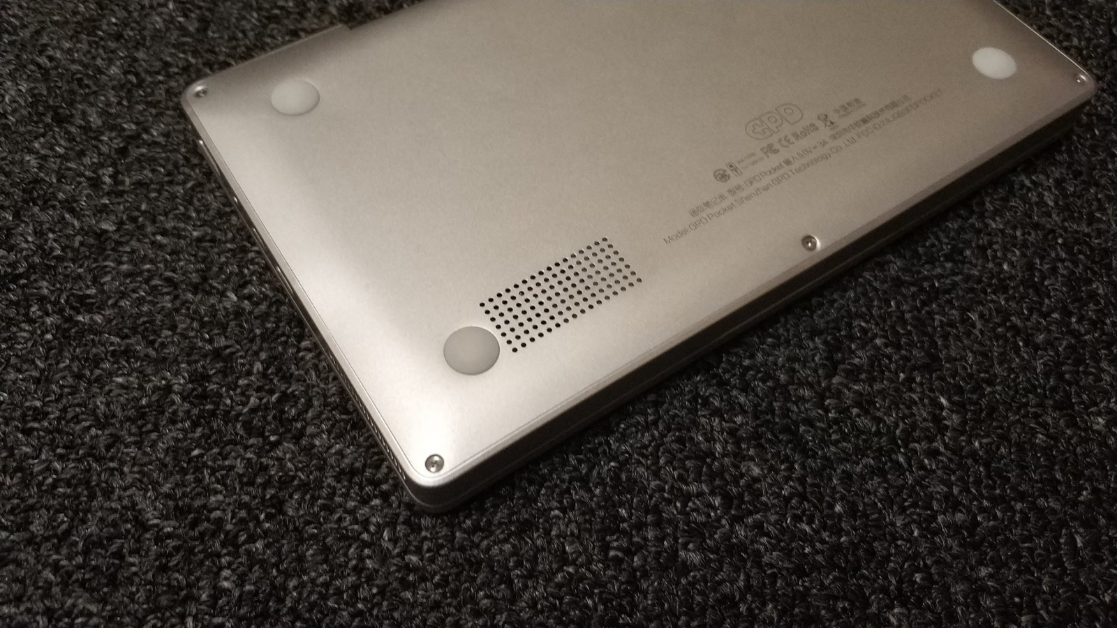 Обзор миниатюрного 7" ноутбук GPD Pocket. Рабочее место сисадмина-программиста в кармане куртки - 4