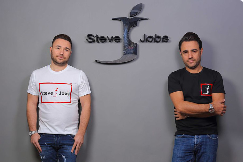 Steve Jobs — итальянская компания, выпускающая одежду