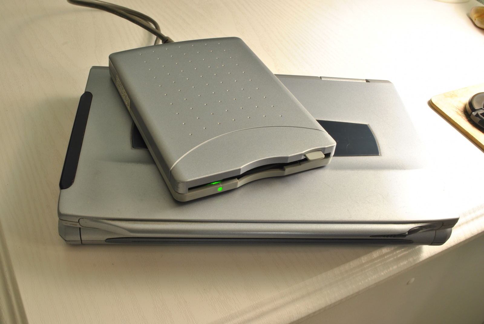Ультрабук начала 2000-х – обзор Fujitsu LifeBook P-1032 - 2