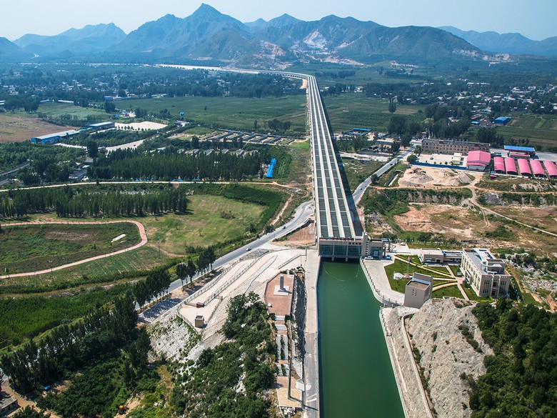 Водный канал в Китае оснащён огромным количеством датчиков 