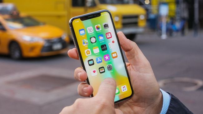 В рейтинге лучших камерофонов Consumer Reports первые три места занимают смартфоны iPhone 