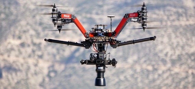 Какие дроны используют в мировом кинематографе - 7