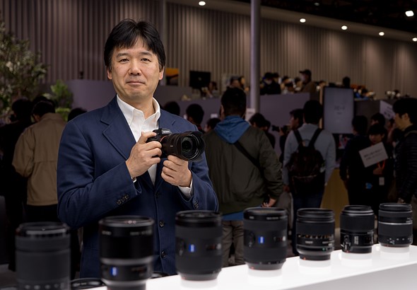 Ожидается, что Nikon и Canon выпустят полнокадровые беззеркальные камеры в течение года