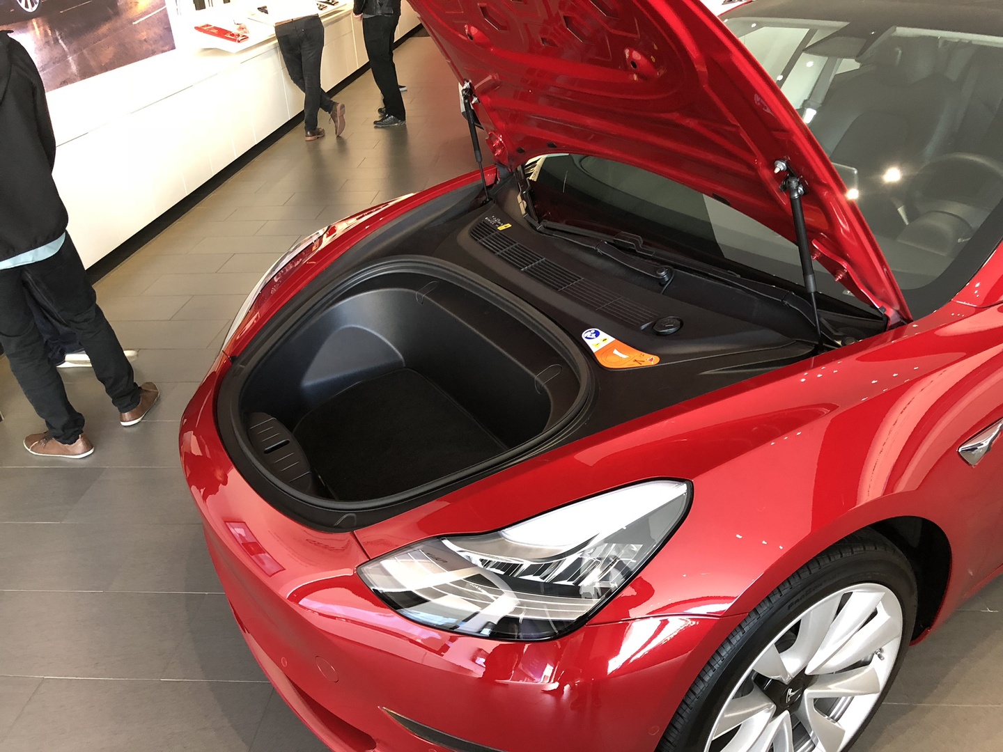 Знакомство с Tesla Model 3 - 12