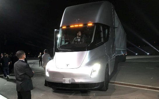 FedEx резервирует 20 полуприцепов Tesla