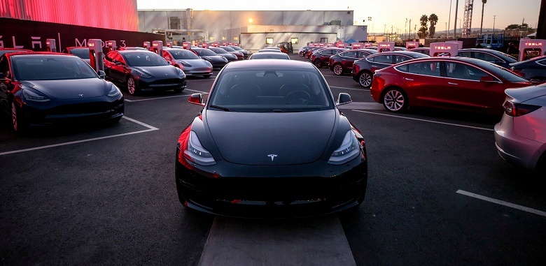 Двухмоторные автомобили Tesla Model 3 не стоит ждать раньше июля - 1